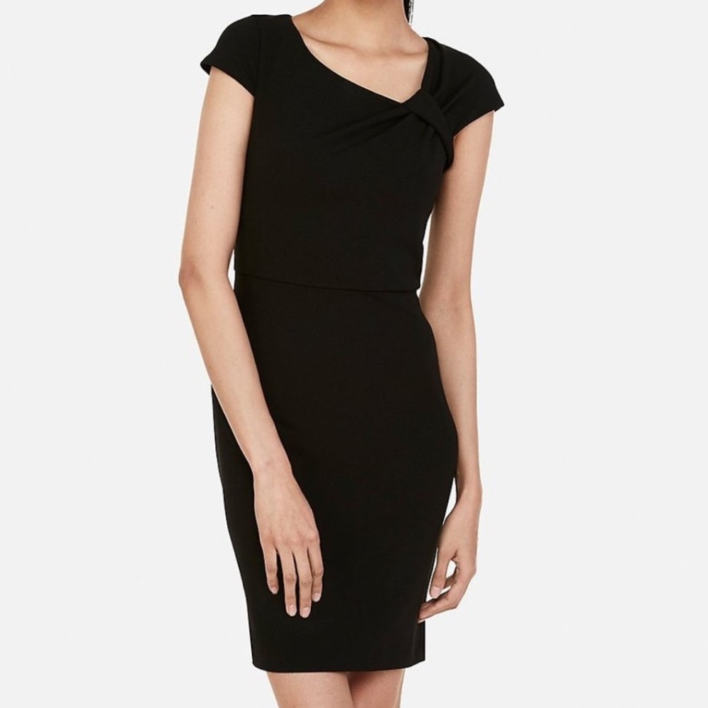 NWT Express women Ruched Shoulder Dress in Black Size M